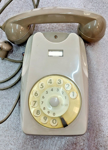 Telefono vintage disco da - vintage, a