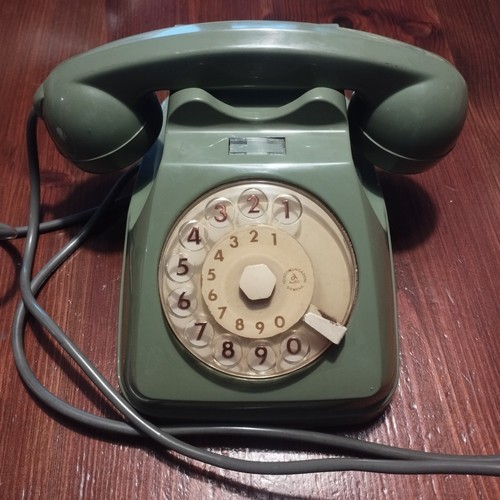 Telefono disco verde oliva - telefono,